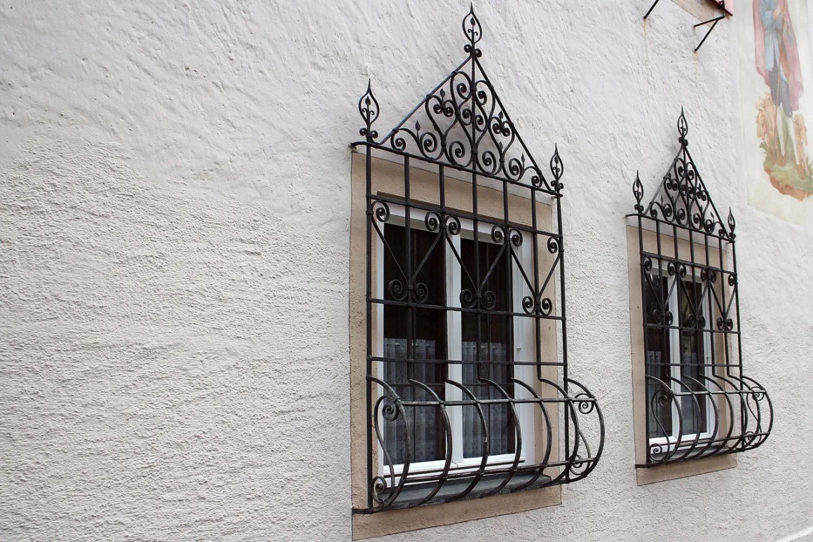 featured image - When to Replace a Security Grille