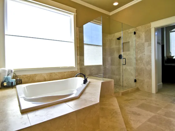 featured image - 10 Tips for Hiring a Bathroom Remodeling Contractor