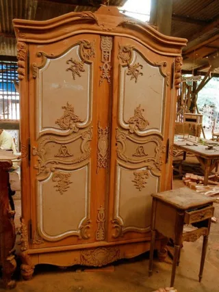 featured image - 6 Points of Imported Furniture That Can Be Profitable by Resale