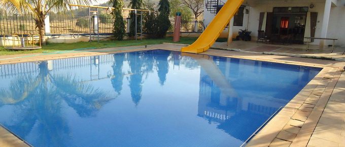 Is It Cheaper to Build a Pool or Buy a House with a Pool?