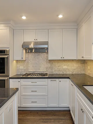 featured image - Kitchen Remodeling Guide - It's Easy to Give Your Space a New Life