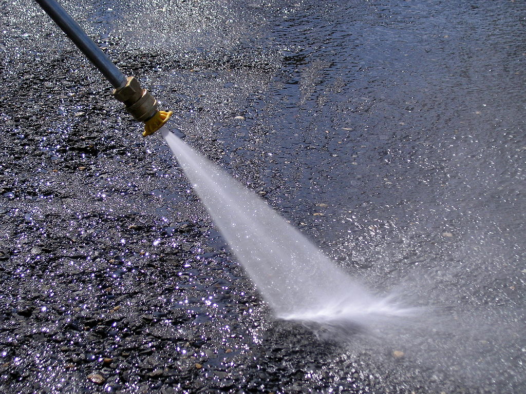 Commercial Pressure Washing