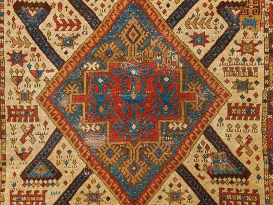 featured iamge - How Can You Tell if a Rug is Antique: An Ultimate Guide?