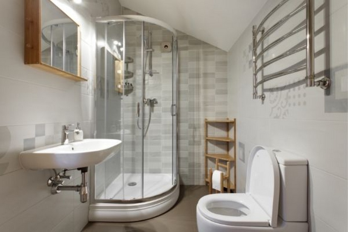 How To Avoid a Cramped Up Feel in A Small Bathroom image - How To Avoid a Cramped Up Feel in A Small Bathroom