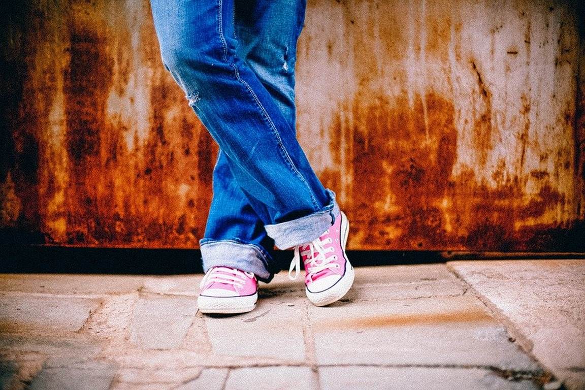The Major Health Benefits of Standing While Doing Your Daily Tasks image - The Major Health Benefits of Standing While Doing Your Daily Tasks