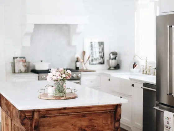 featured image - Top 10 Features of a Coastal Kitchen