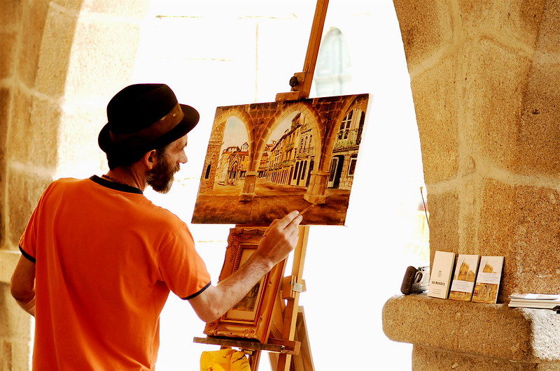 What is the Difference Between a Painter and a Decorator?