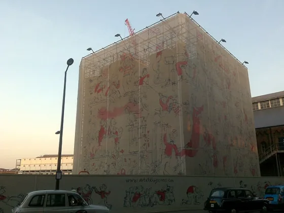 featufred image - The Benefits of Going Big with Building Wraps