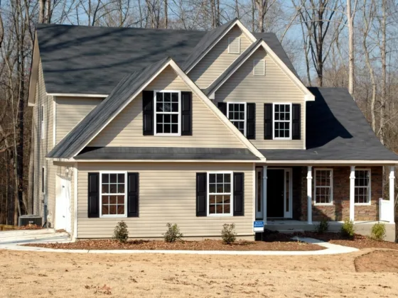 featured image - Choosing A Custom Home Builder 6 Important Factors to Consider