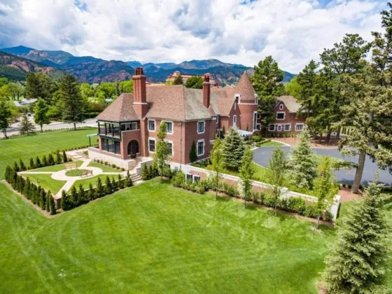 featured image - Landscaping in Sacramento