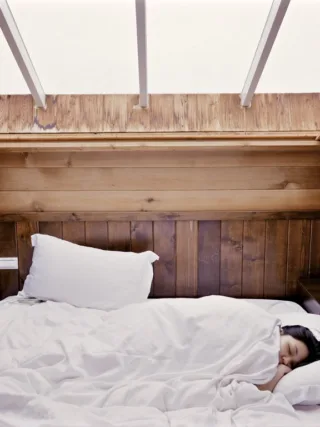 fetured iamge - Tips for Creating a Cosy Winter Bedroom