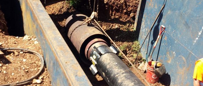 6 Signs Your Home May Have a Leaking Sewer Pipe