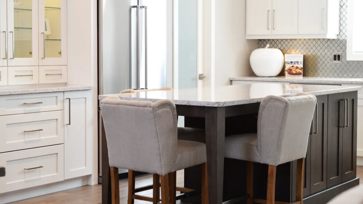 featured image - How Career-Driven People Can Choose the Perfect Minimalistic Marble Dining Table