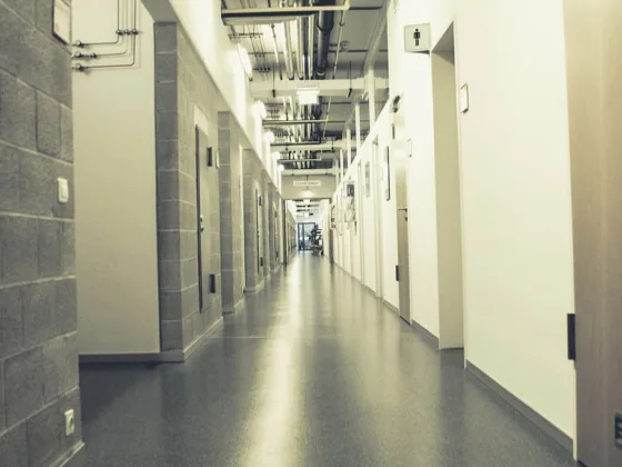 featured image - Reasons to Install Polished Concrete Flooring