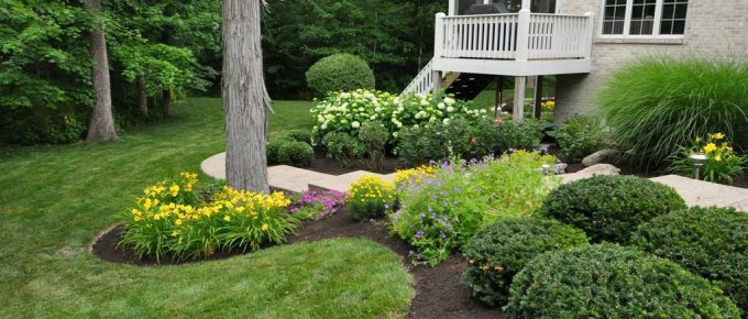 9 Landscaping Design Ideas for Front of House