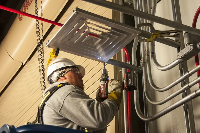 featured image - A Guide on How to Find the Best HVAC Contractor for Your Home