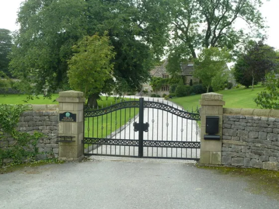 featured image - Four Benefits of Automatic Gates for Your Home