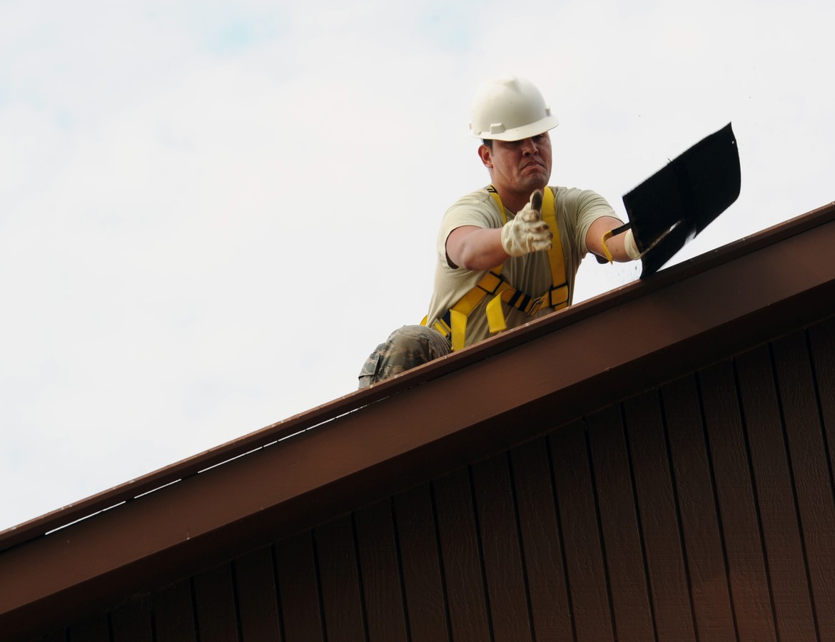 image - 5 Signs That You are in Need of Roof Maintenance