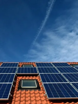 featured image - Solar Generators - What Size Should You Buy