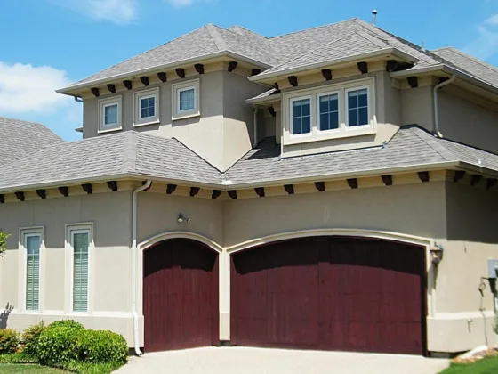 featured image - 4 Reasons Why Your Garage Door Isn’t Closing