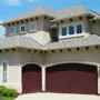 featured image - 4 Reasons Why Your Garage Door Isn’t Closing