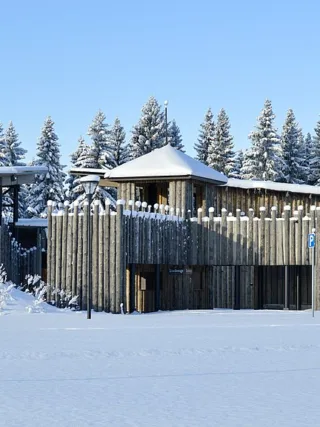 featured image - 4 Tips to Keep Your House Warm in The Winters