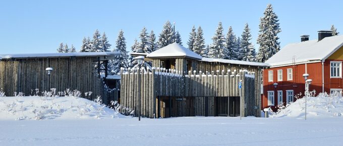 4 Tips to Keep Your House Warm in The Winters