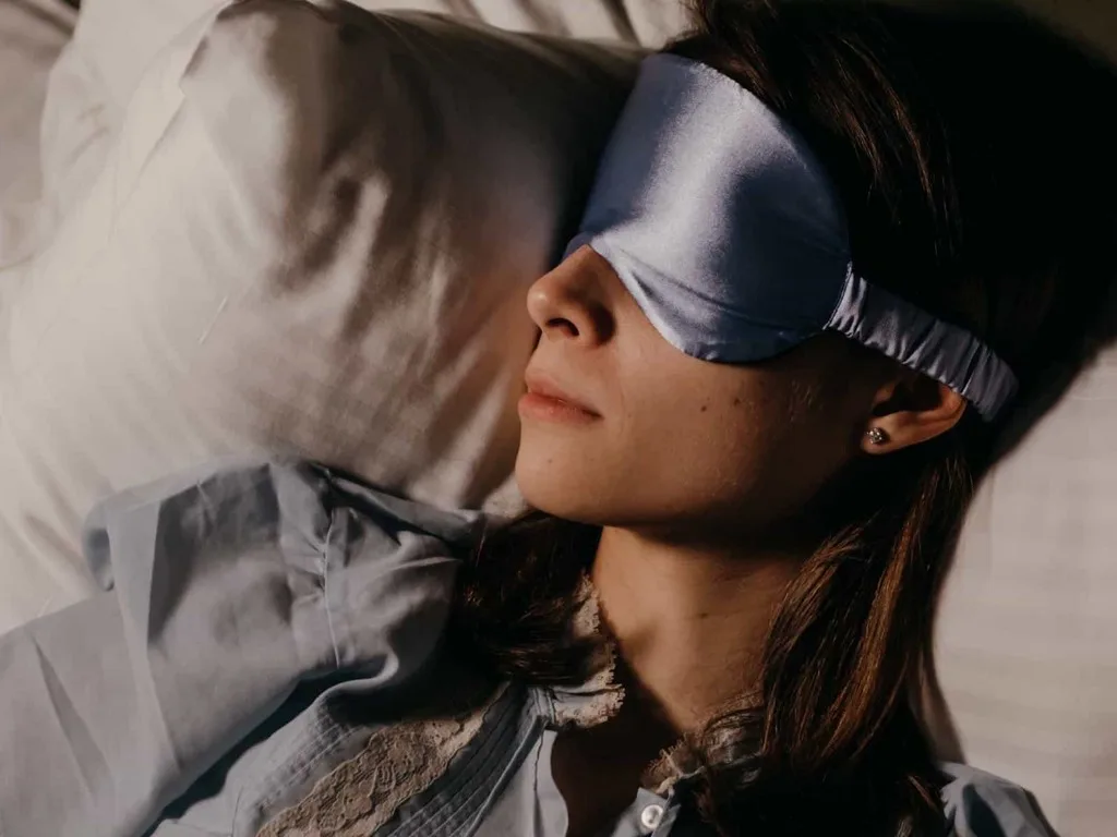 featured image - Dos And Don’ts for A Good Night’s Sleep