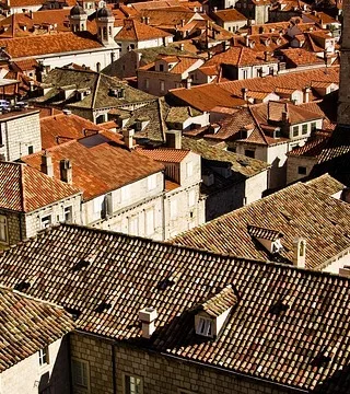 featured image - How to Find the Best Roof Painting Specialist in Sydney?