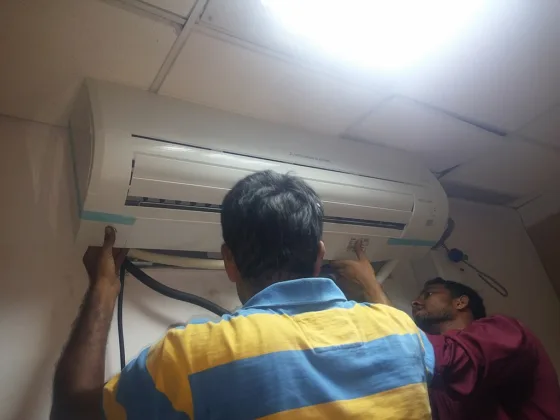 featured image - My AC Broke Down! What Do I Do