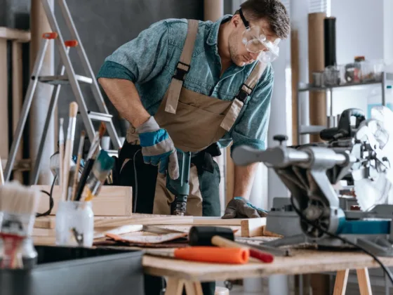 featured image - Not Just Old Jeans: 3 Reasons DIYers Need Durable Workwear