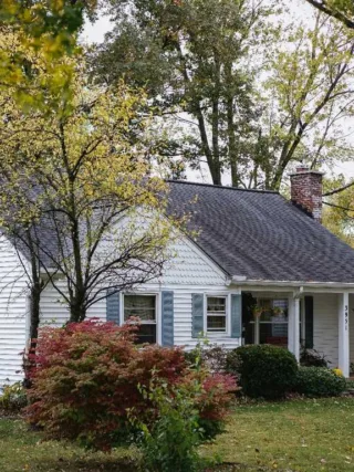 featured image - Top Benefits of a Three-Tab Asphalt Shingle Roofing