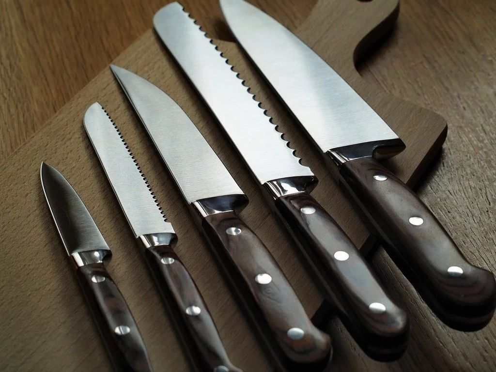 featured image - How to Buy Kitchen Knives Like a Pro