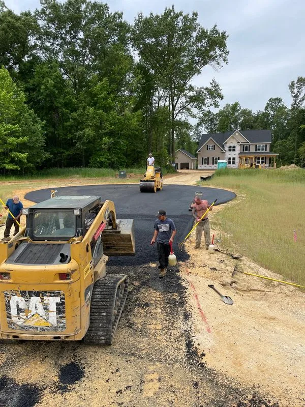 featured image - Factors that Impact the Life of Asphalt Pavements