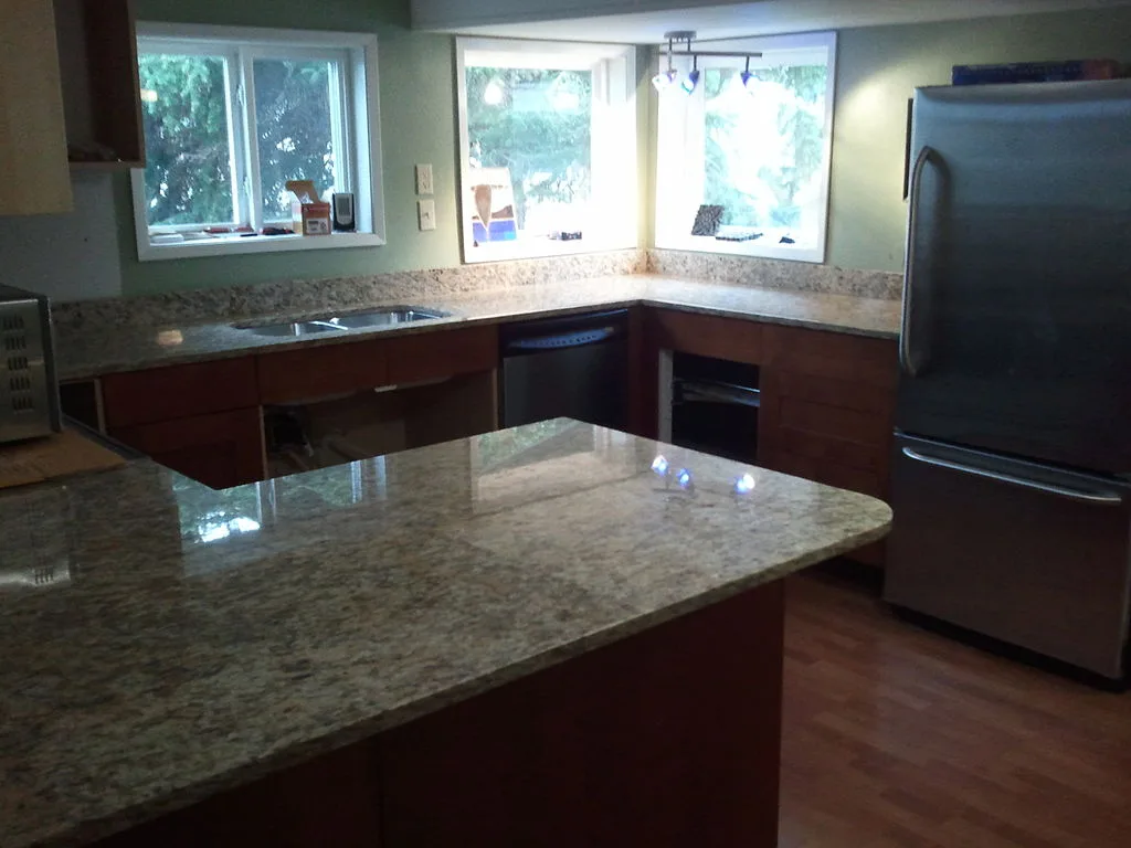 featured image - 4 Reasons Why Granite Countertops Are the Best Option for Modern Kitchens!