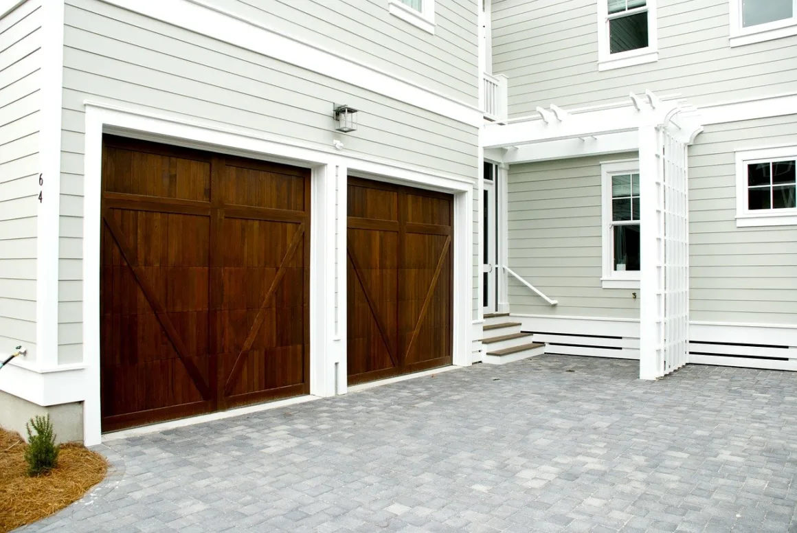 featured image - 6 Common Garage Repairs for Your Home