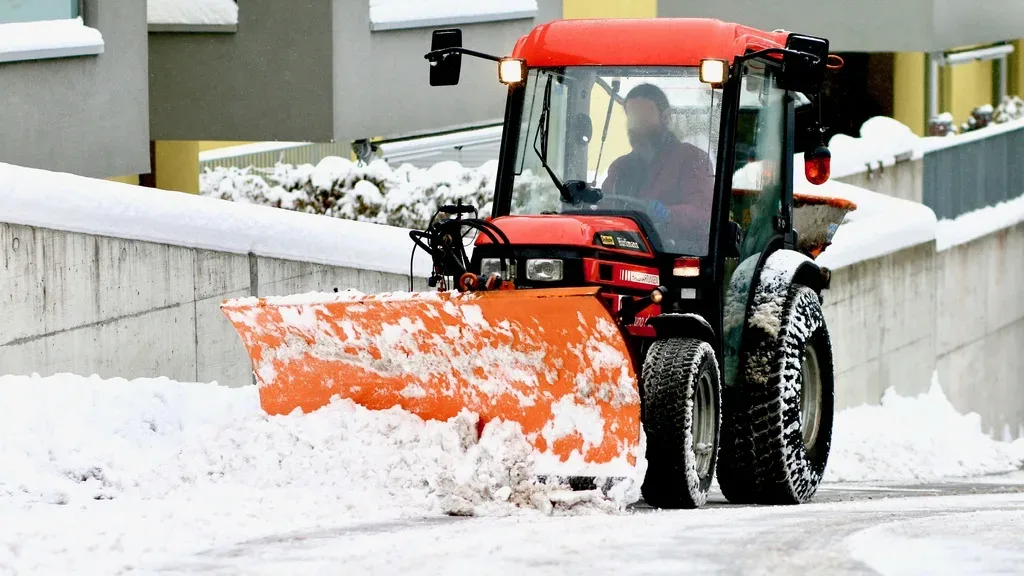 featured image - 6 Things You Need to Know Before Signing a Commercial Snow Removal Contract