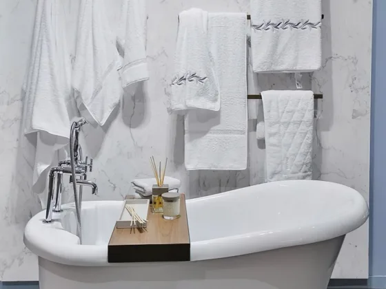 featured image - Add a Luxurious Feel to Your Bathroom with Freestanding Bathtubs