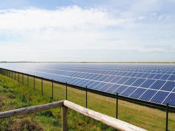 featured image - Benefits of Solar Fencing