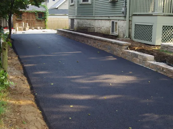 featured image - What are the Advantages of Asphalt Driveways