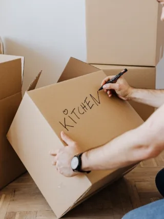 featured image - 5 Tips to Stay Organized During Home Renovation