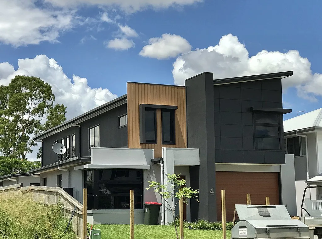 featured image - 6 Quick & Easy Tips to Create a Modern Home