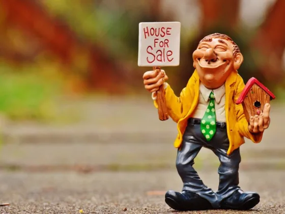 featured image - Ultimate Checklist for Selling or Renting a House for Realtors