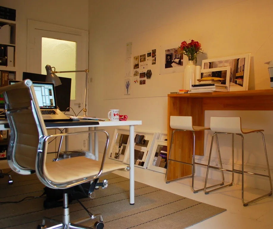 featured image - 5 Add-Ons for Maximum Comfort and Peace in Your Home Office