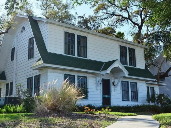 featured image - A Brief Guide to Installing a Vinyl Siding in Fishkill, NY