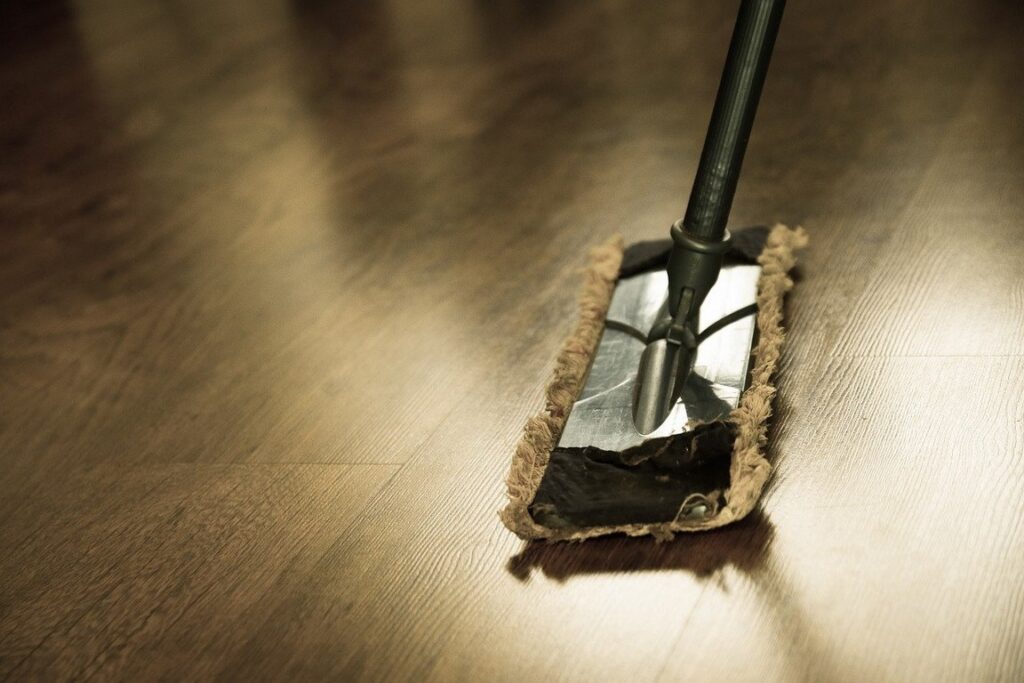 Best Ways to Clean the Laminate Floor