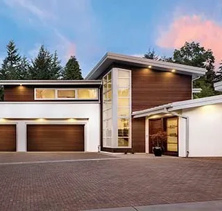 featured image - 5 Tips to Organize Your Garage