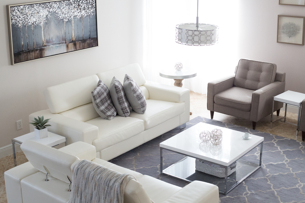 7 Design Ideas to Spruce Up Your Living Room image - 7 Design Ideas to Spruce Up Your Living Room