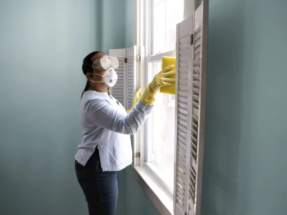 featured image - How to Save Money for Mom on End of Tenancy Cleaning Service