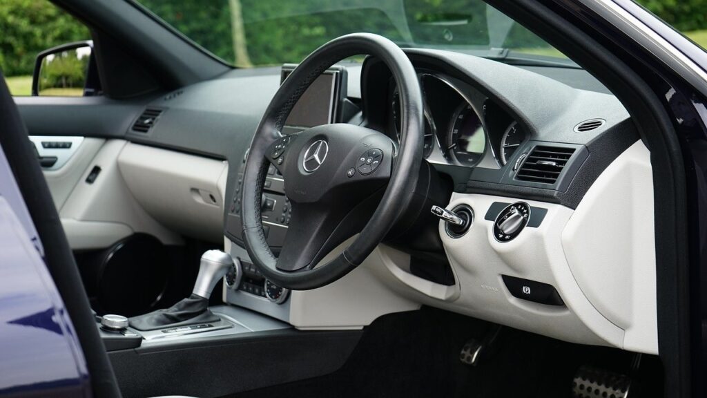 my car key won't turn and steering wheel is locked